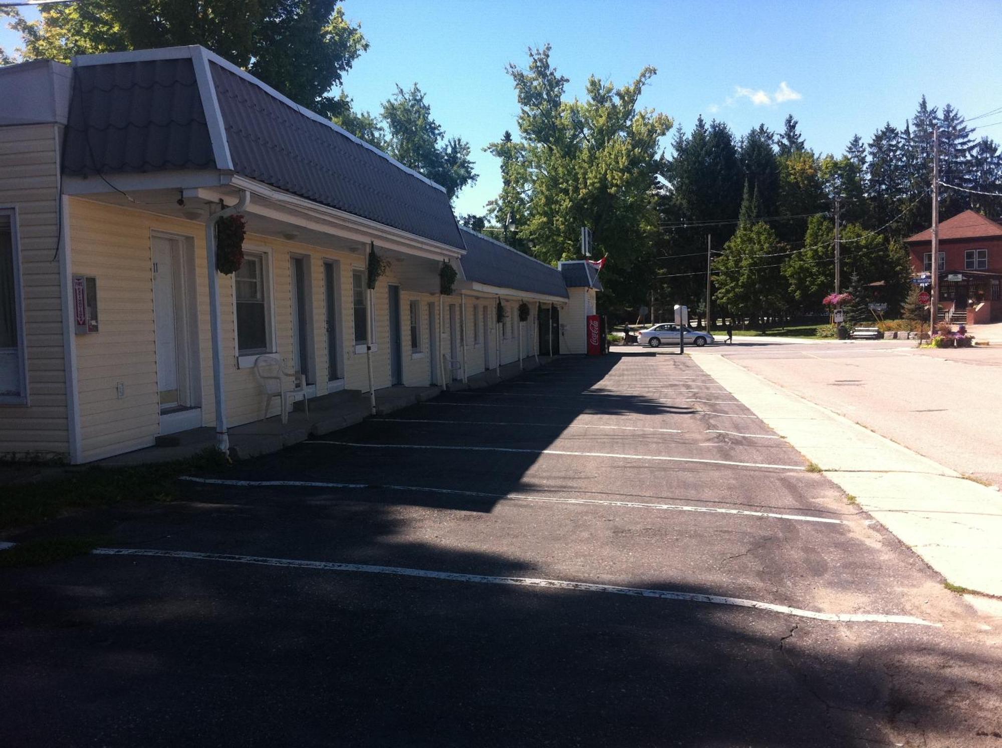 Bracebridge Inn Bagian luar foto