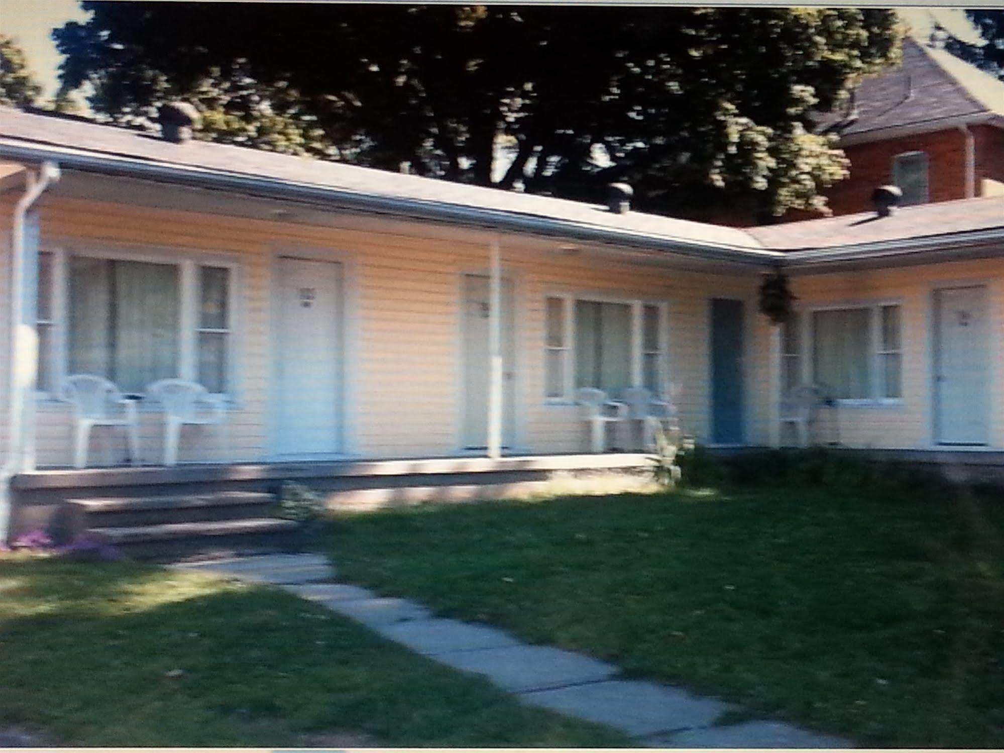 Bracebridge Inn Bagian luar foto